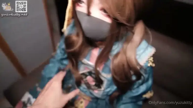 The little zombie tamed by the spell has a black stocking footjob and creampie